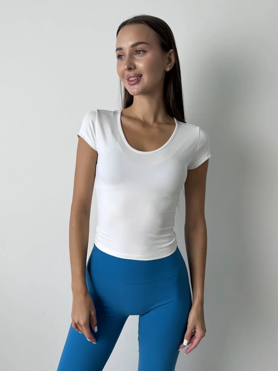 Футболка приталенная с широкой горловиной Soft Fit