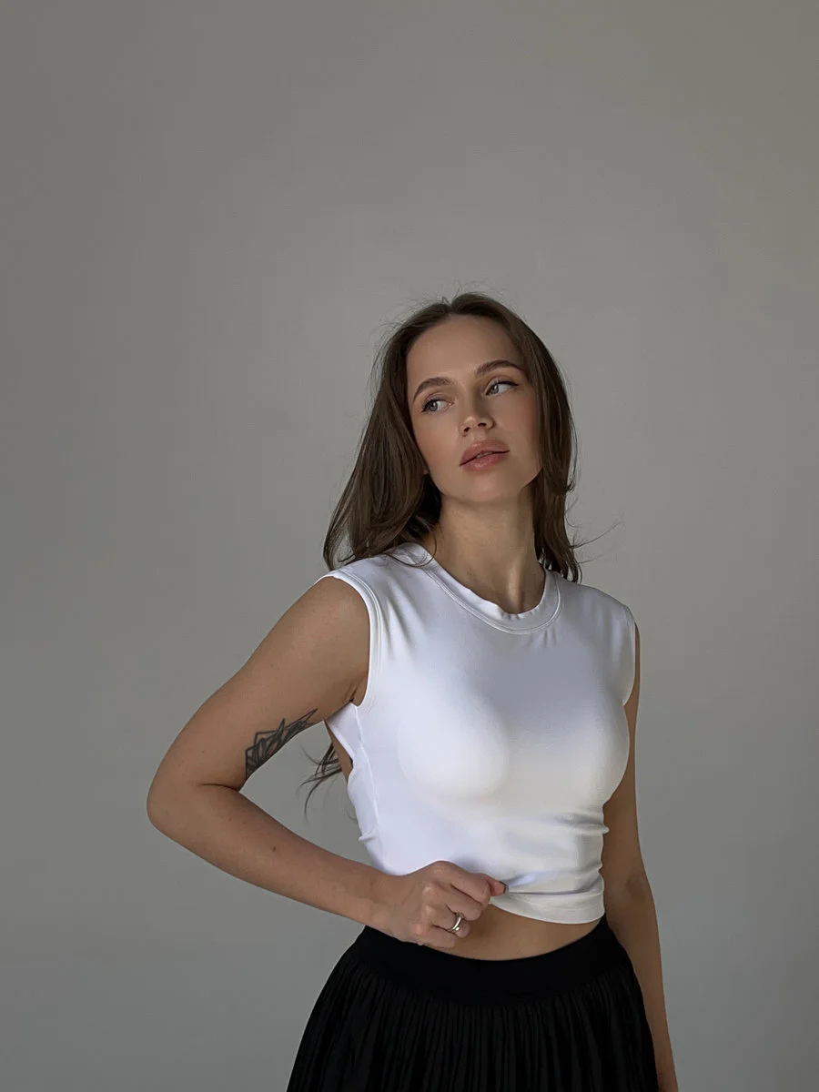 Футболка-топ укороченная облегающая с открытой спиной Open Back Twist Top