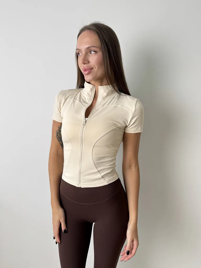Футболка укороченная с молнией на груди и воротником стойкой Contour Zip Top