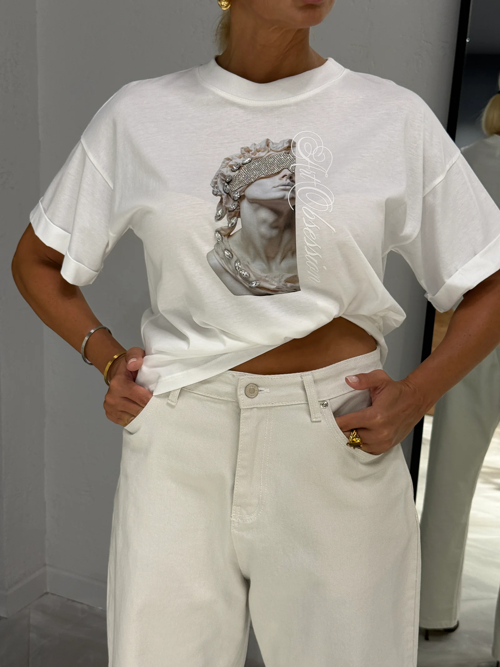 Джинсы молочные EITHER