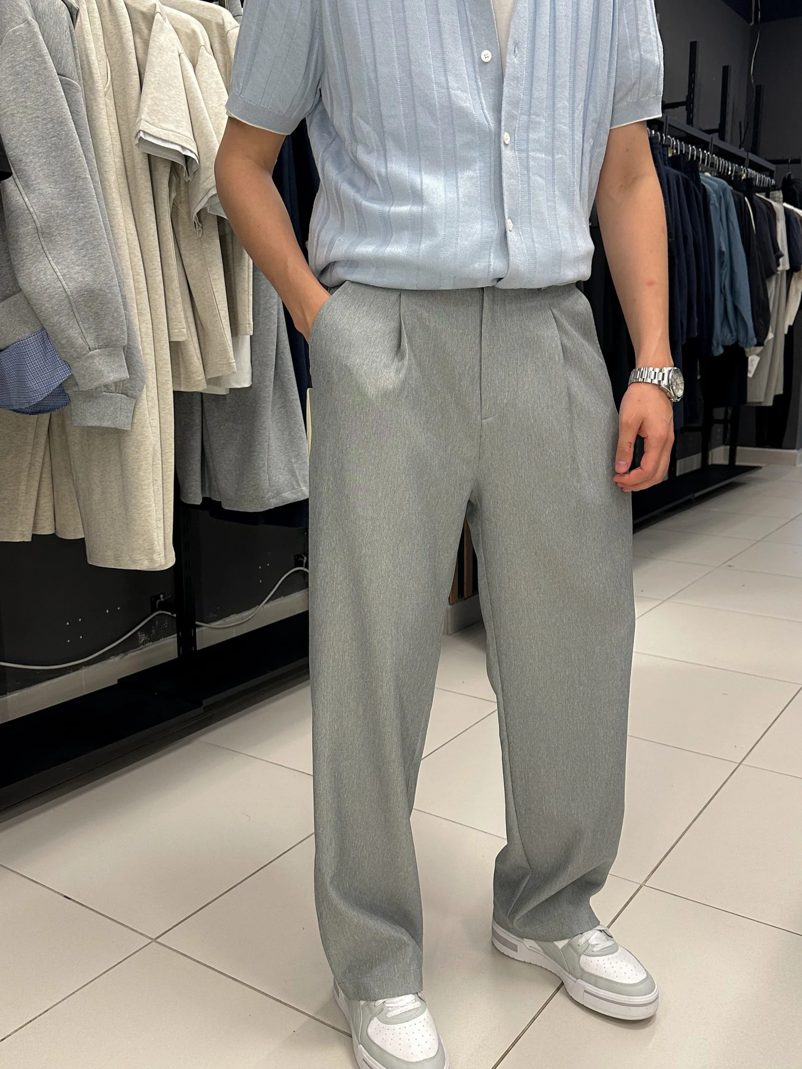 Брюки  серые DNG